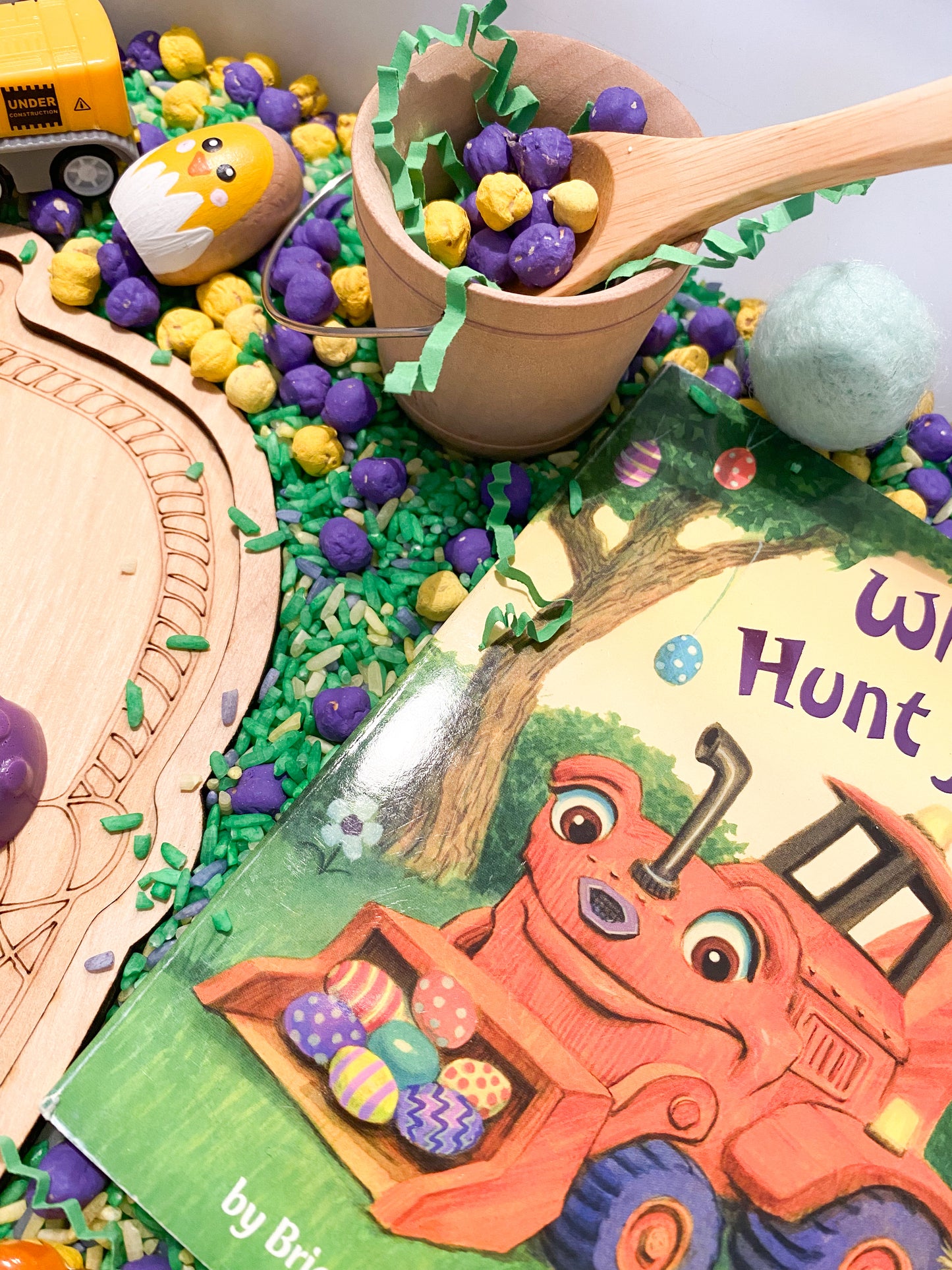 Where Do Diggers Hunt for Easter Eggs - Book Kit